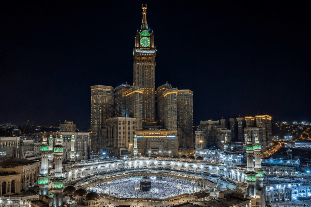 Premium Umrah package featuring luxury hotels near Masjid al Haram and the Makkah Clock Tower